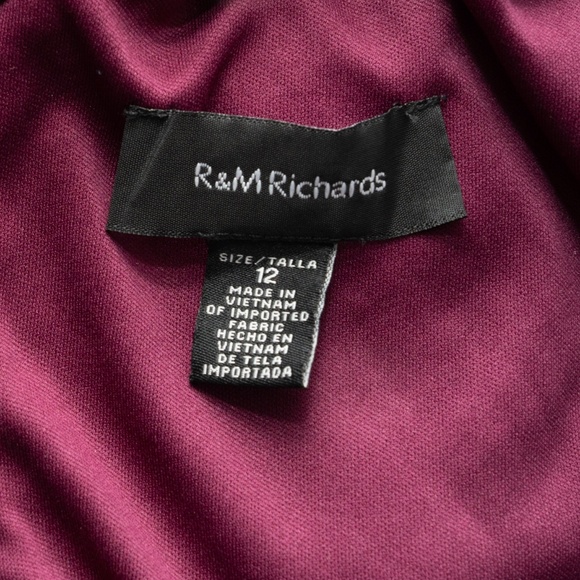 R&M Richards -  Sequin Art Deco Evening Gown - Picture 5 of 13